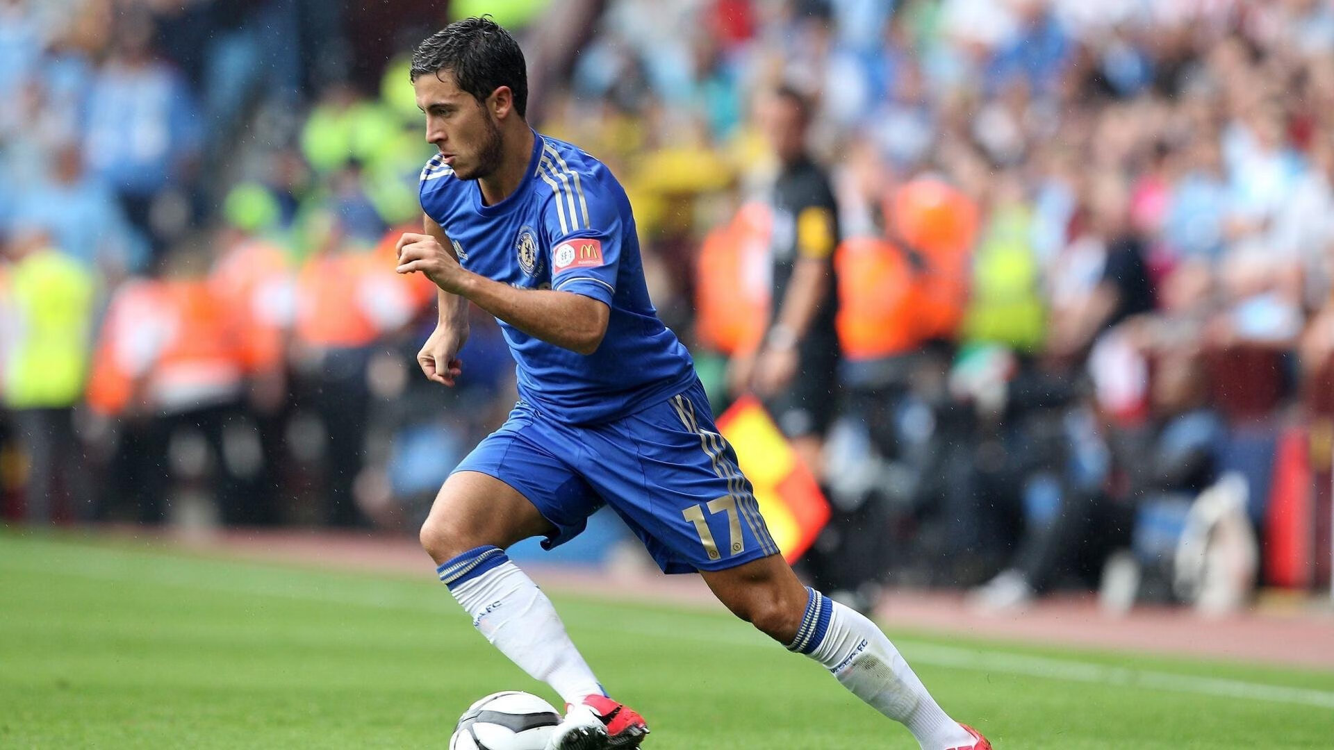 开云体育登录-2026世界杯焦点战，拜仁铁血战术撕裂巴黎，德国战车完胜高卢雄鸡