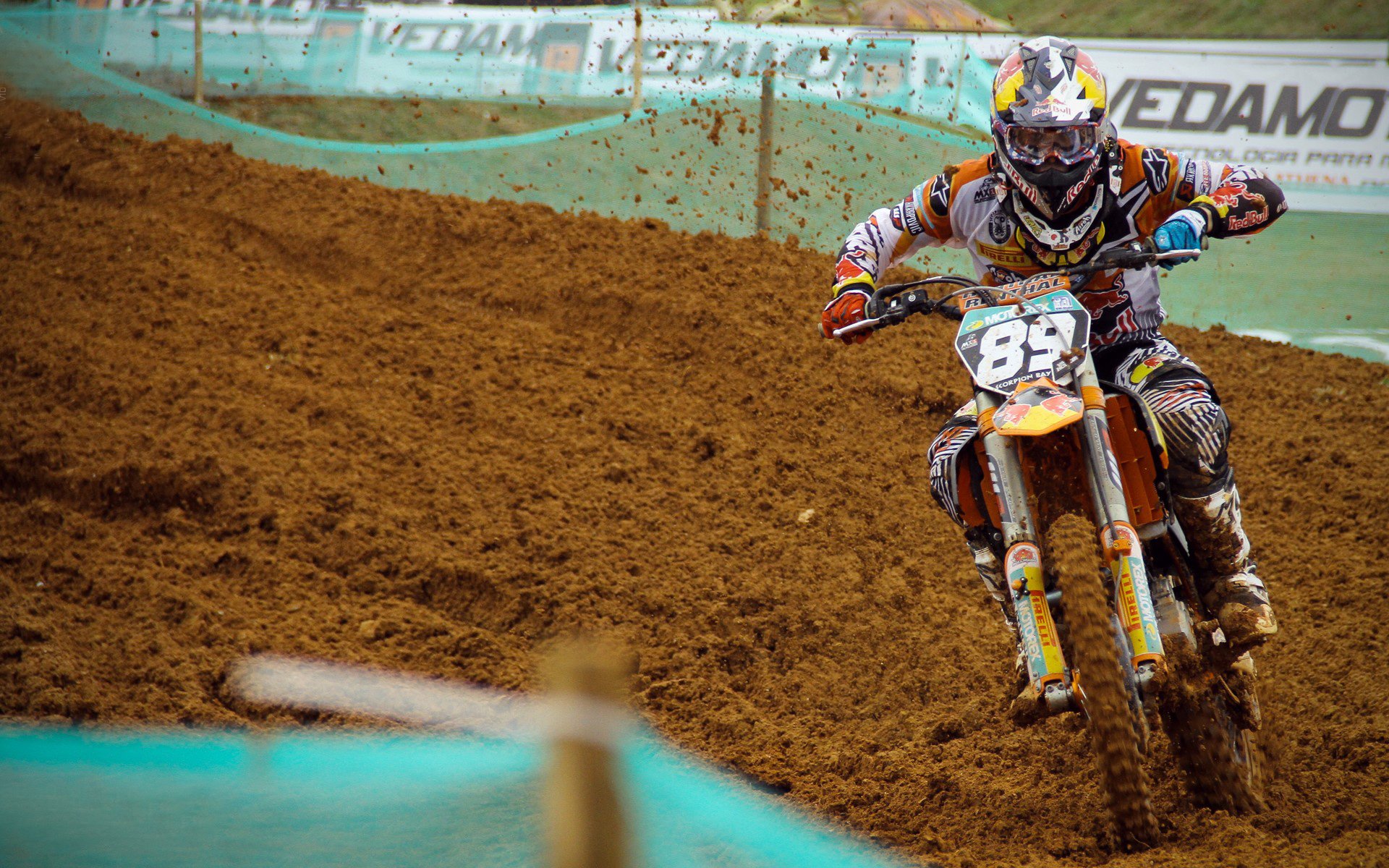 开云平台-劳塔罗爆发点燃蓝黑火焰，利物浦铁蹄横扫澳洲书写新章