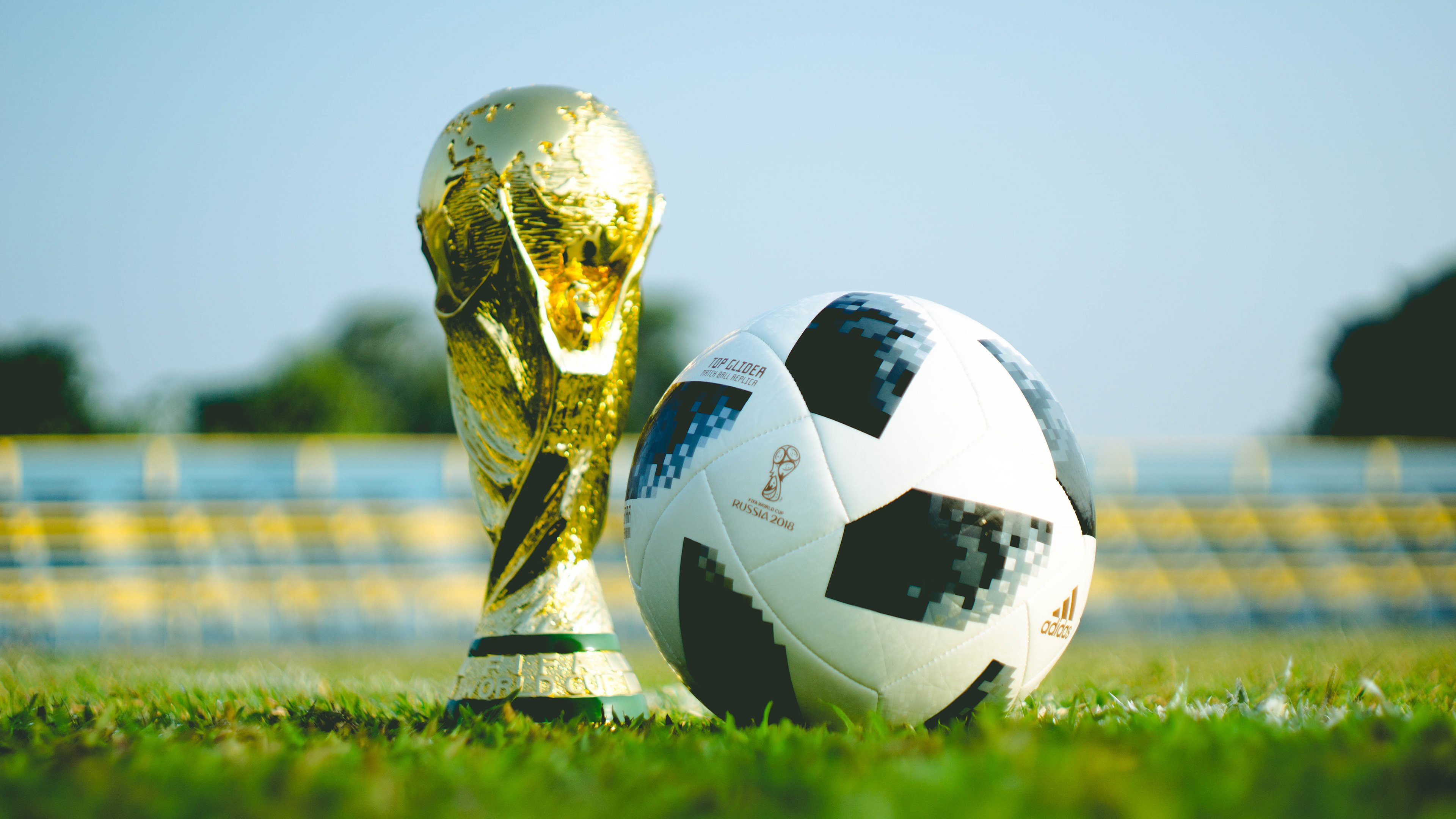 世界杯2026-阿劳霍完成自我救赎,拜仁血拼巴黎,绿茵场上的命运交响曲